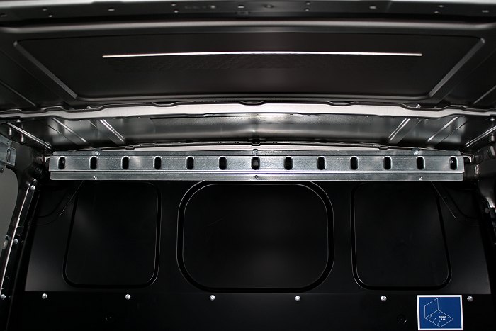 Rotaia per barre trasporto capi appesi su furgone Syncro Friuli