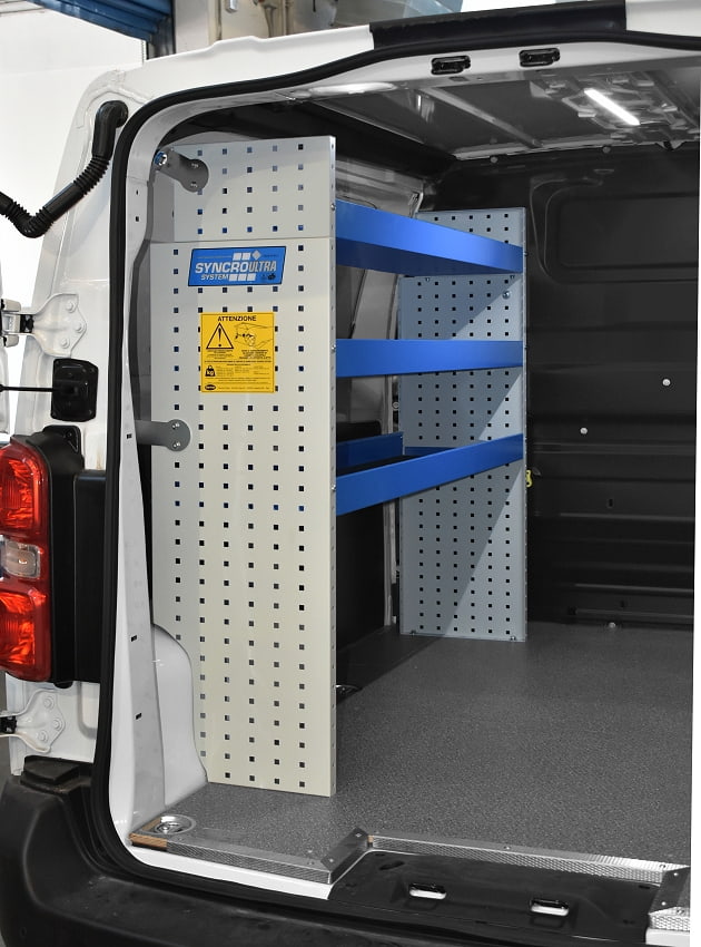 Vivaro 2019 con arredi Syncro da Syncro Friuli
