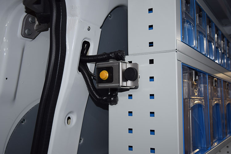 Interrruttore a bordo di Daily allestito da Syncro Friuli