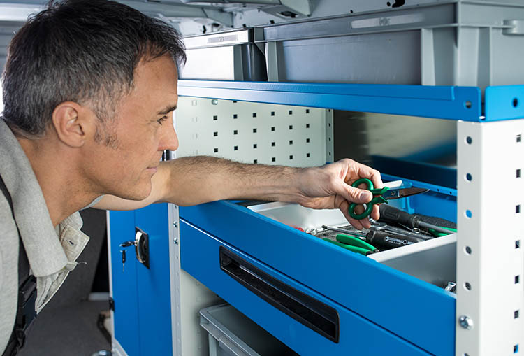 Cassetto con tappetino antiscivolo Syncro Friuli