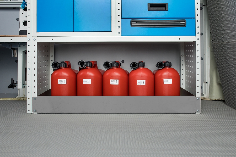 Vasca stagna con taniche in plastica Syncro Friuli