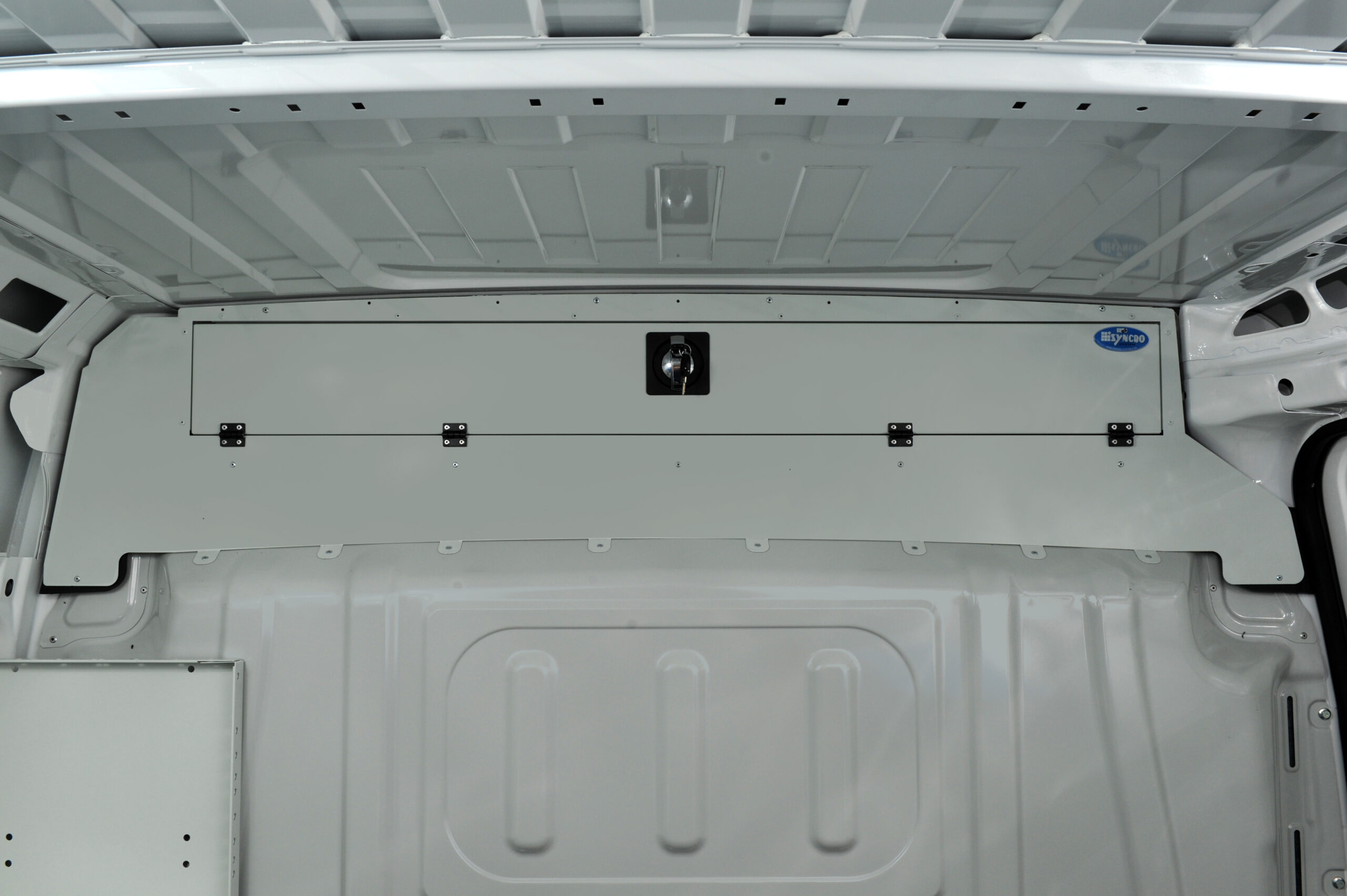 da Syncro Friuli chiusure sopracabina con antina