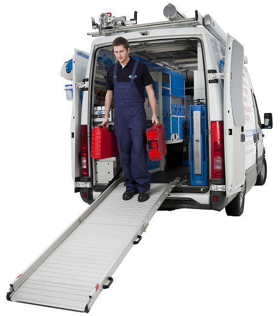 pedane di carico modelli vari per veicoli commerciali Syncro Friuli